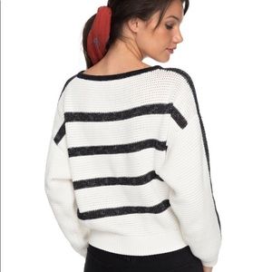 ROXY NIGHTS STRIPPED KNIT SWEATER 💕
